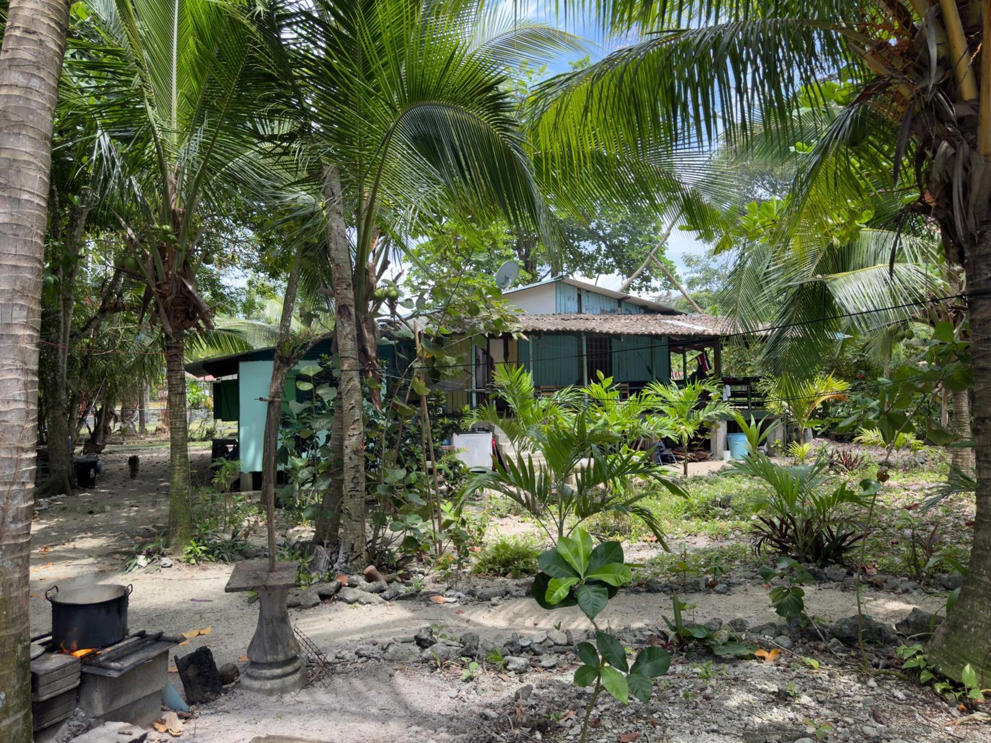 Ostello Casa Mamre Cahuita Esterno foto