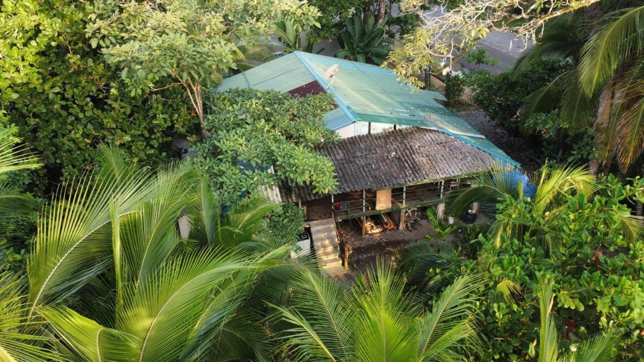 Ostello Casa Mamre Cahuita Esterno foto